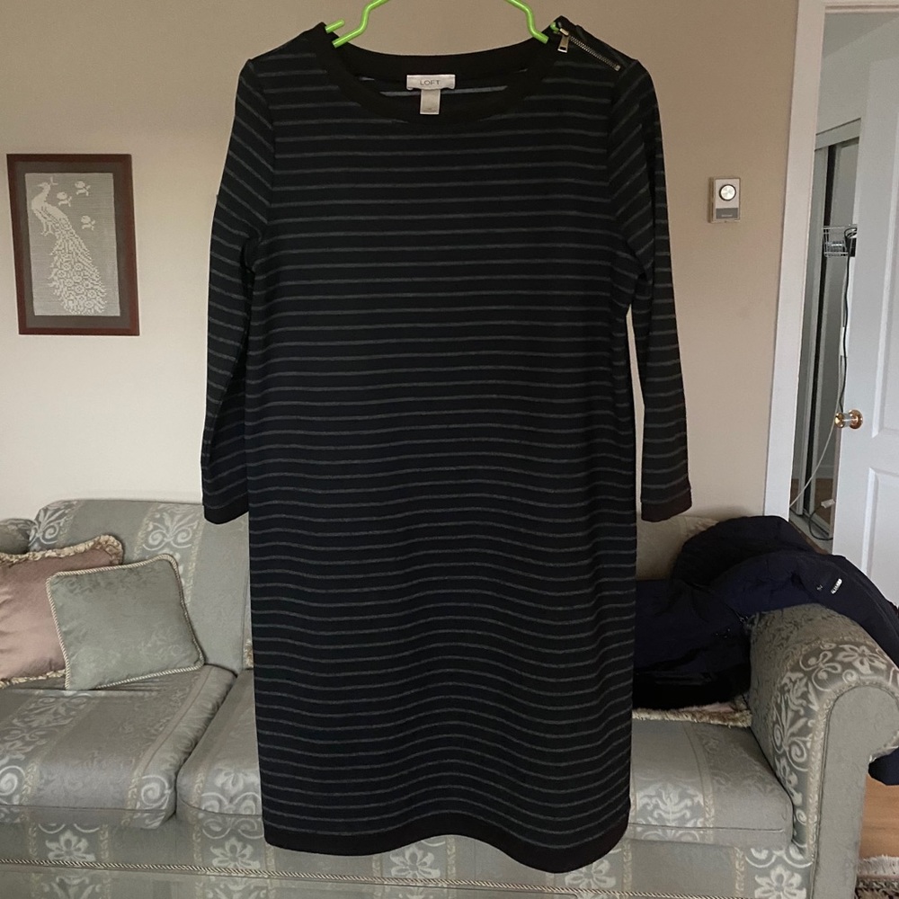 LOFT dress women size M stripes